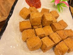 -靠山屯东北铁锅炖(东北菜，古美西路店)