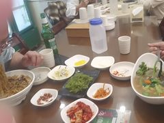 -贵宾庄炸酱面·韩式料理(高区店)