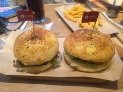 -必胜客(巴沟店)