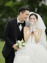 -纪梵希旅拍婚纱摄影(大连总店)