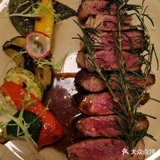 寅居酒屋(通业银凤楼店)