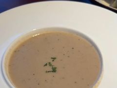 -MONICH牛排融合餐厅(和义大道购物中心店)