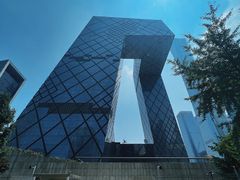 西门-中央广播电视总台(光华路办公区)