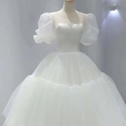 -LAFINE 兰斐婚纱礼服馆