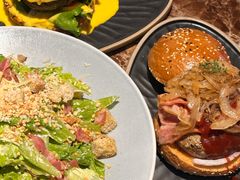 -Let'sBURGERplus·非常创意汉堡(三里屯店)