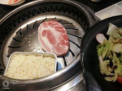 -木槿花韩式炭烤·熟成肉工坊(孙文东路店)