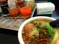 -丫丫桂林米粉(学府店)
