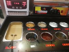 -烫煮风旋转涮吧自助小火锅(洪楼大润发店)