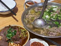 -谢老五跷脚牛肉·非遗传承店