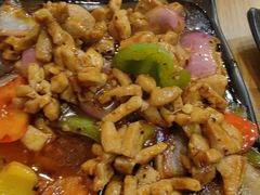 -三鞭一花·独一处·元英砂锅(海光寺店)