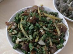 尖椒拱嘴-东吴霸王兔(松青路店)