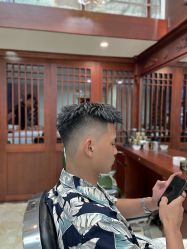 -尼特斯男士发型馆