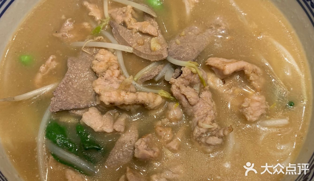 位置在浦东商城路南泉路路口,地铁便捷,九号线直达