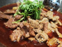 -大众跷脚牛肉馆·非遗传承单位(峨眉山店)