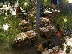 大堂-胡桃里音乐餐厅(陶溪川店)(川湘赣菜·世界百大酒庄直供红酒·音乐表演)