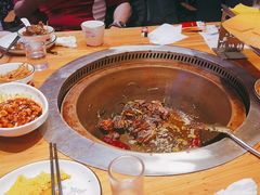-山河屯铁锅炖·非遗东北菜(南山店)