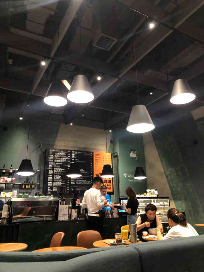 wagas沃歌斯(苏州中心店)-"店在一楼哈根达斯的旁边,不是特别大的店但