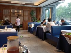 靠窗位-民福居烤鸭店(石榴庄店)