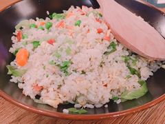 -爱啤精酿·民谣酒馆(滨江店)