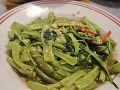 -明本湛江鸡•海鲜小厨(陈家祠店)