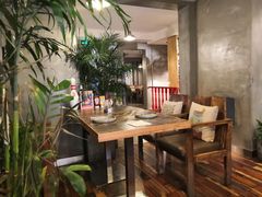 -HIGH FIVE哈福手工汉堡(桂林路店)