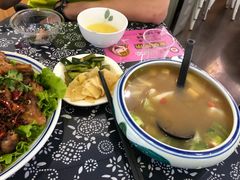 -八两八金·莱芜特色炒鸡(市南漳浦路店)