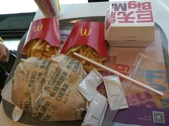 巨无霸经典中薯条套餐-麦当劳(宾水西道店)