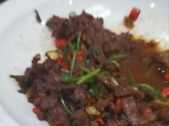-湖南人家湘菜馆(镇江路店)