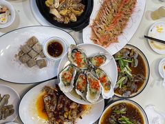 -鑫悦楼煎蟹·16年海鲜大排档