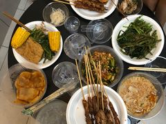 -覃记海鲜美食餐厅