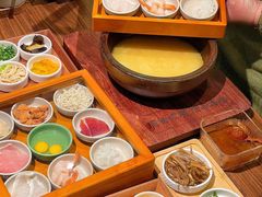 -良米山·云南野生菌过桥米线(上海首店)