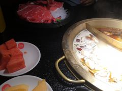 鸳鸯锅-九鼎轩火锅大排挡