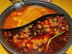 -旧街市鲜货老火锅(大光路店)