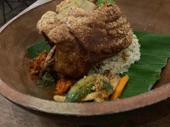 烤猪蹄饭-Naughty Nuri’s Phuket