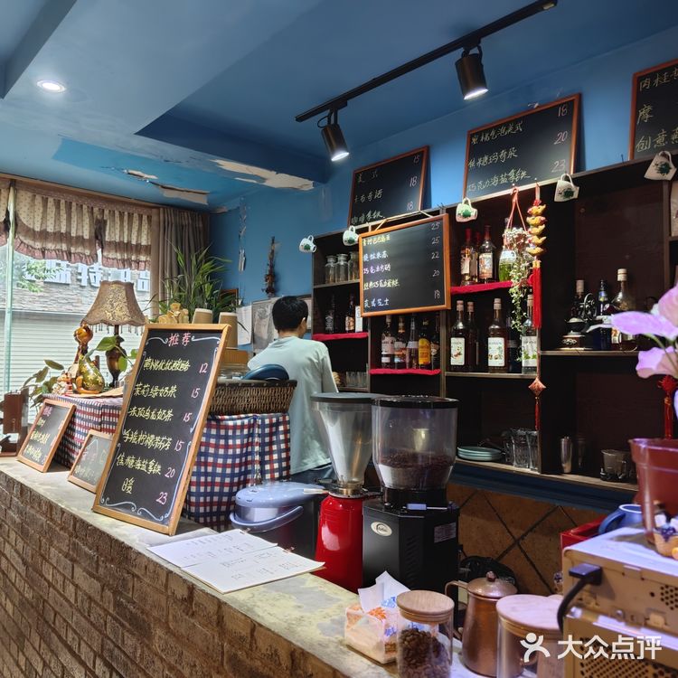 新乡｜一家在西大街的老咖啡店「爱小宇」