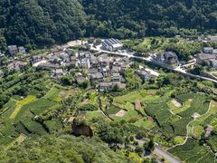 -雁荡山三折瀑景区