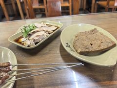 -亮亮面馆(经六路店)