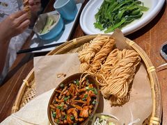 -魏铭鱼头捞饭(晋阳路店)