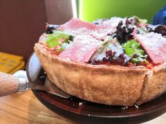-Dragon Pizza•圆脸龙披萨·牛排餐厅