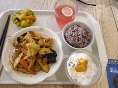-轻蔬不用等·素食(江苏路店)