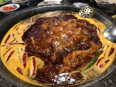 -茅草房·河畔园林火锅
