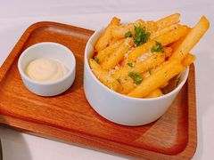 -阿妮叶李(光谷世界城店)