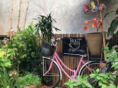 -Tikky Cafe