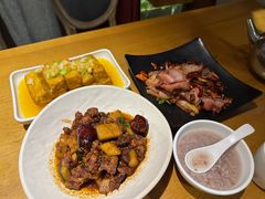 -隔壁老王·家常云南菜(花巷店)