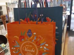 -VENCHI 闻绮(上海佛罗伦萨小镇店)