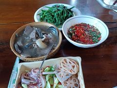 -汤锅大王(新平曹苏黄牛汤锅有限公司)