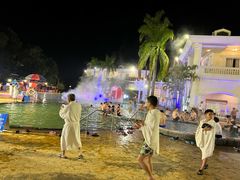 -江门古兜温泉小镇