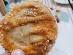 手打秘制麻酱烧饼-南城十里潮汕鲜牛火锅·鲜虾生滚粥(融汇老商埠店)