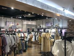 -三福时尚(三峡广场华夏银座店)