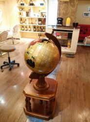 7e23ab568bf05f7a-构想时尚发型会所